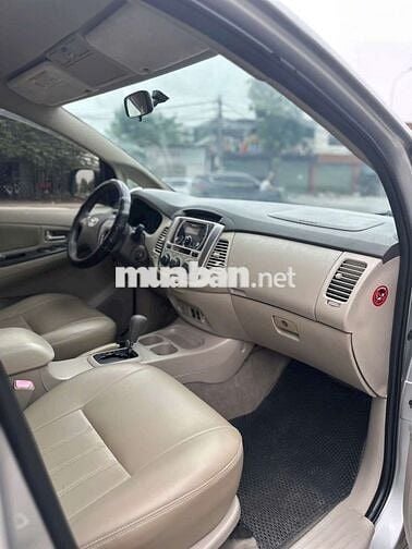 Toyota Innova 2015 Tự động Bạc