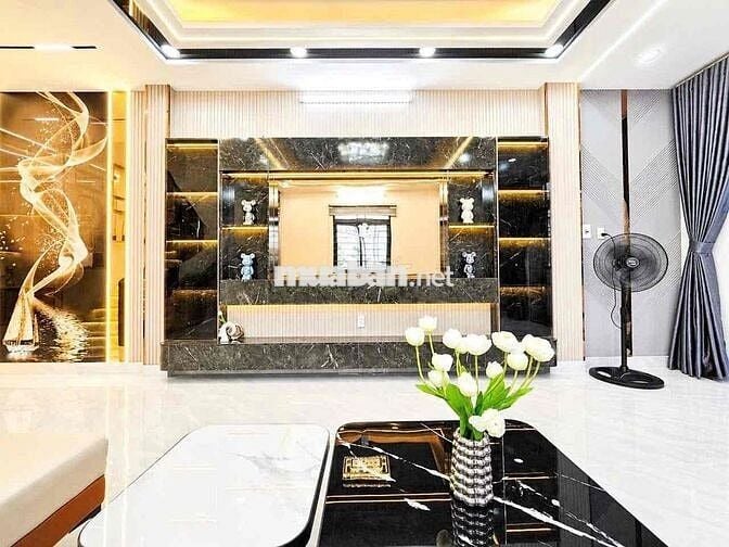 🏡 Bán nhà 2 tầng hẻm xe hơi 2581 Huỳnh Tấn Phát, Nhà Bè.  📐 Diện tích: