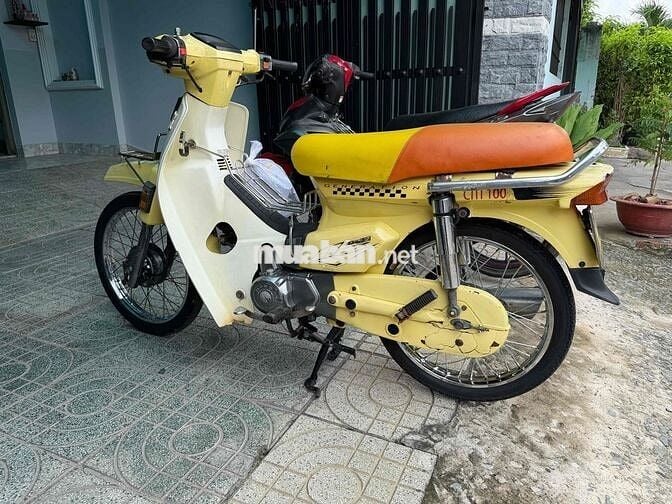 Honda Dream Citi Vàng 50C-8874