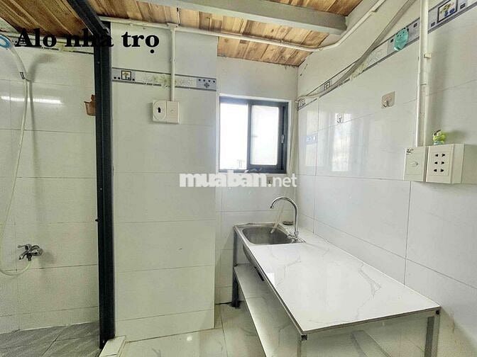 Phòng gác cửa sổ trời có máy lạnh gần NTTU, Gò Vấp, Bình Dương,..