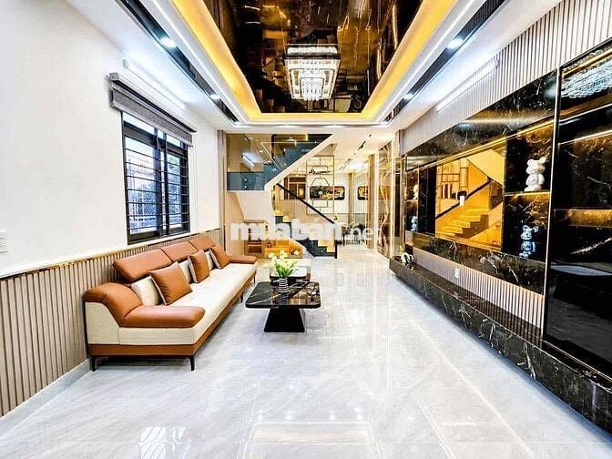🏡 Bán nhà 2 tầng hẻm xe hơi 2581 Huỳnh Tấn Phát, Nhà Bè.  📐 Diện tích: