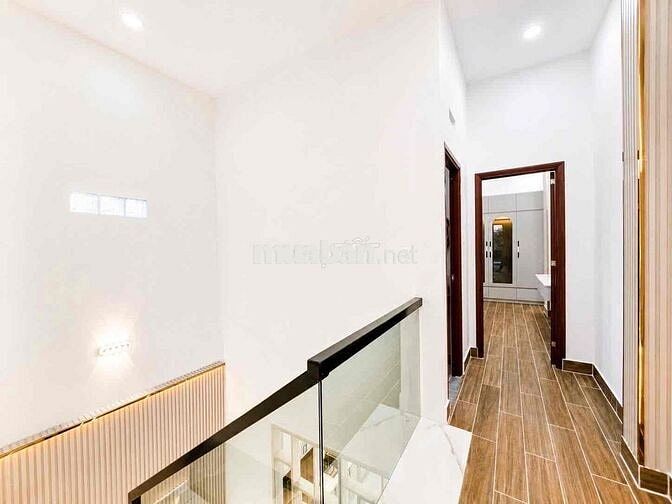 🏡 Bán nhà 2 tầng hẻm xe hơi 2581 Huỳnh Tấn Phát, Nhà Bè.  📐 Diện tích: