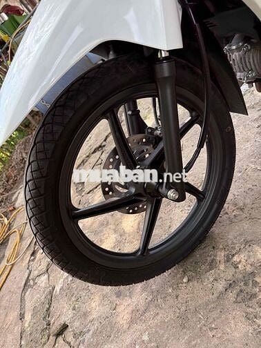 Honda Future 125 2025 Trắng đen 1000 km