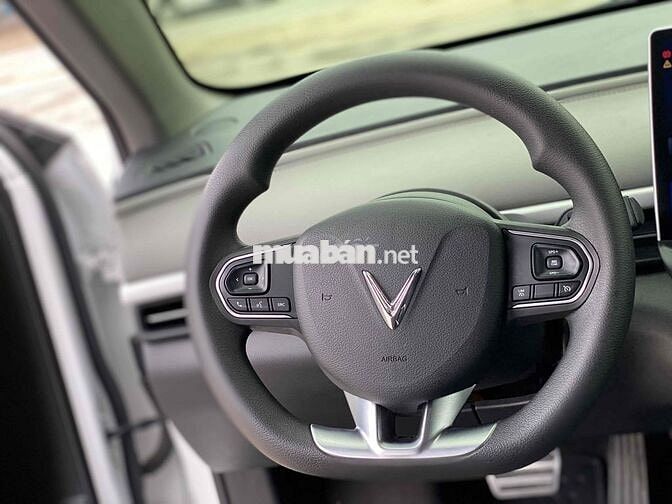 VinFast VF6 Eco 2025 Trắng 57413 km