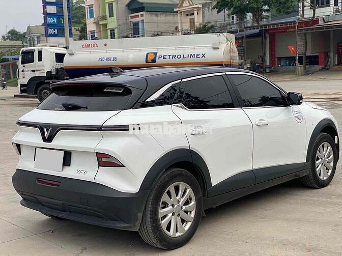 VinFast VF6 Eco 2025 Trắng 57413 km