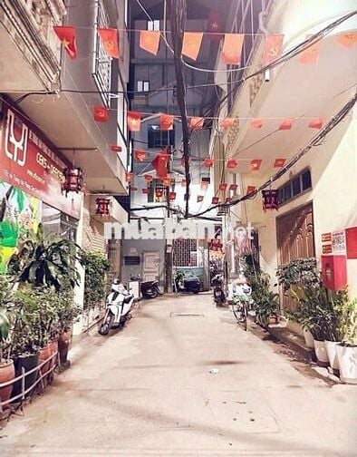 CĂN HỘ 67m² - 3 P. NGỦ, 3 TẦNG - ĐỐI DIỆN CỔNG TRƯỜNG ĐH MỎ ĐỊA CHẤT
