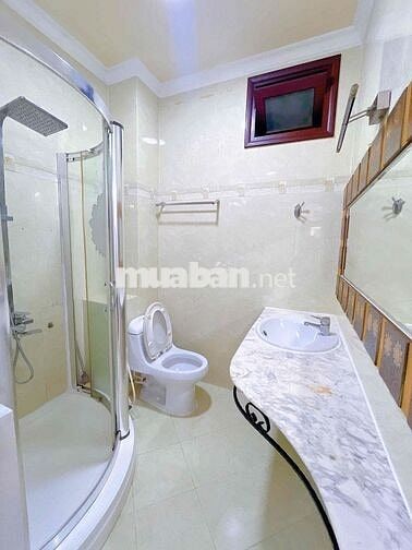 THANG MÁY 1 Phòng ngủ tách bếp 7tr6 Lý Tự Trọng, Quận 1