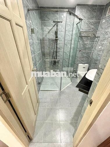 BÁN NHÀ 4 PN NGAY TRUNG TÂM - NGAY DƯỢC HẬU GIANG ĐƯỜNG NGUYỄN VĂN CỪ