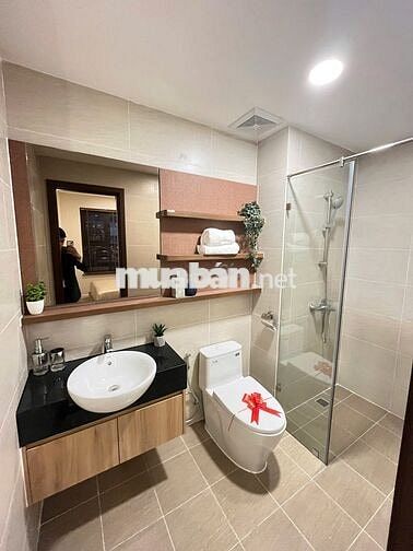 Bán căn hộ mặt tiền QL13 2PN-2WC,55m2,View Landmark81,Giá 2,6tỷ đã VAT