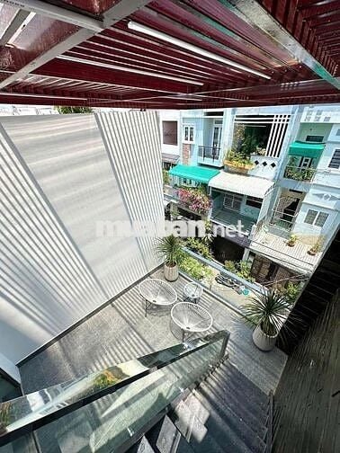 BÁN NHÀ 4 PN NGAY TRUNG TÂM - NGAY DƯỢC HẬU GIANG ĐƯỜNG NGUYỄN VĂN CỪ