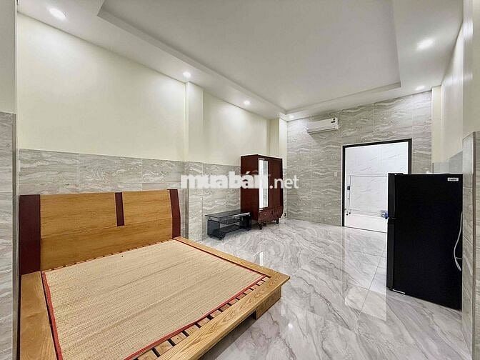 CHDV FULL NT 40m2 SÂN SAU THOÁNG - NGAY LẠC LONG QUÂN