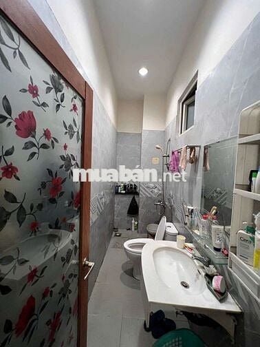 Nhà Bình Tân mà rẻ hơn Long An
