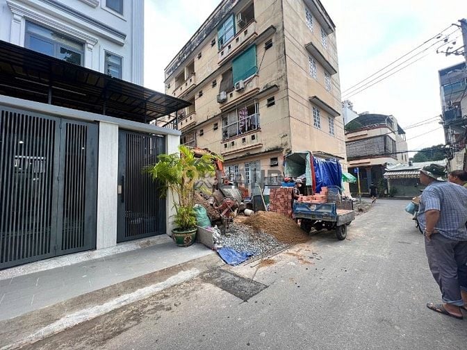 SIÊU PHẨM NHÀ MỚI XÂY TÂM HUYẾT- 5 TẦNG- HIỆN ĐẠI- CÓ THANG MÁY- NỘI T