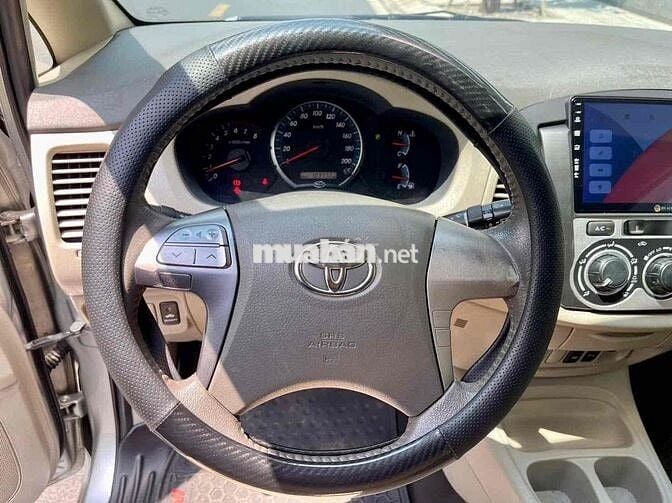 Toyota Innova 2.0G 2016 Bạc 103.000 km Số tự động