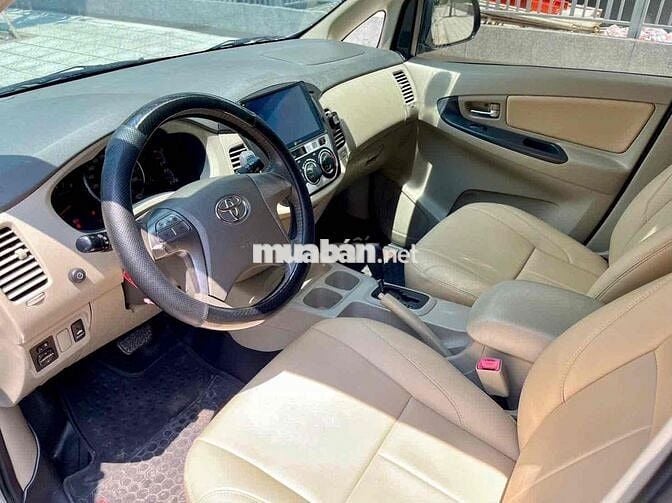 Toyota Innova 2.0G 2016 Bạc 103.000 km Số tự động