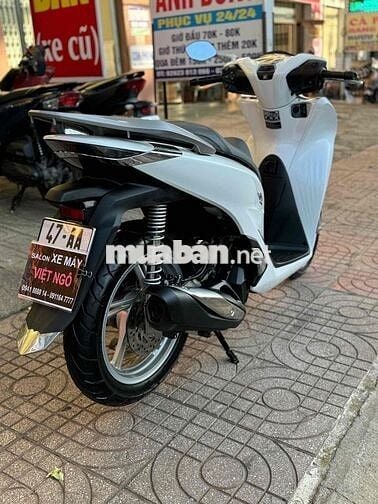 Honda SH 2025 Trắng Đen