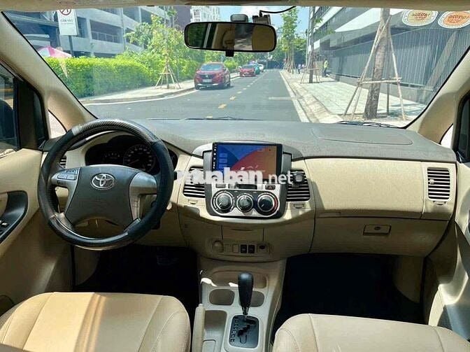Toyota Innova 2.0G 2016 Bạc 103.000 km Số tự động