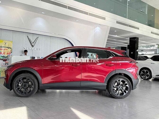 VinFast VF6 Plus đỏ, 648tr, sẵn COC, giao ngay
