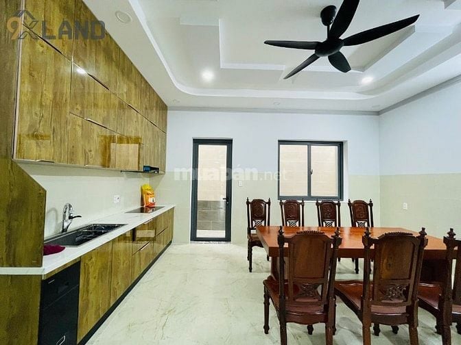 SIÊU PHẨM NHÀ MỚI XÂY TÂM HUYẾT- 5 TẦNG- HIỆN ĐẠI- CÓ THANG MÁY- NỘI T
