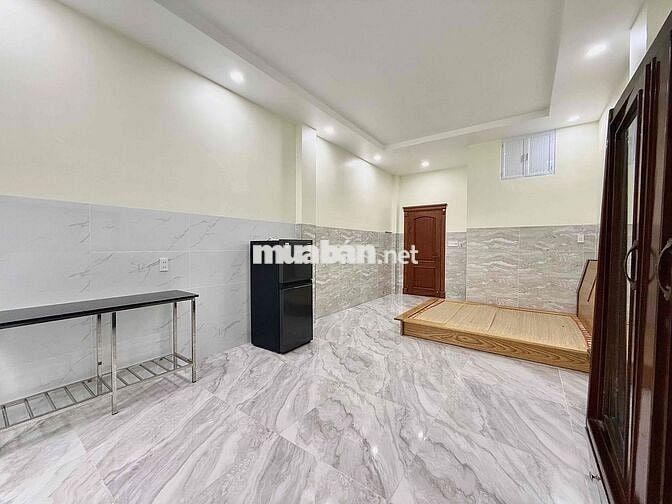 CHDV FULL NT 40m2 SÂN SAU THOÁNG - NGAY LẠC LONG QUÂN