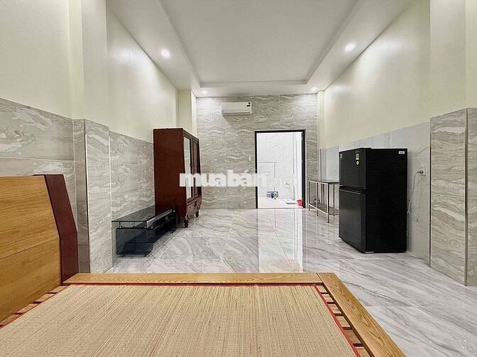 CHDV FULL NT 40m2 SÂN SAU THOÁNG - NGAY LẠC LONG QUÂN