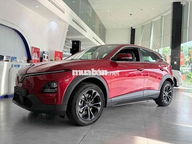VinFast VF6 Plus đỏ, 648tr, sẵn COC, giao ngay