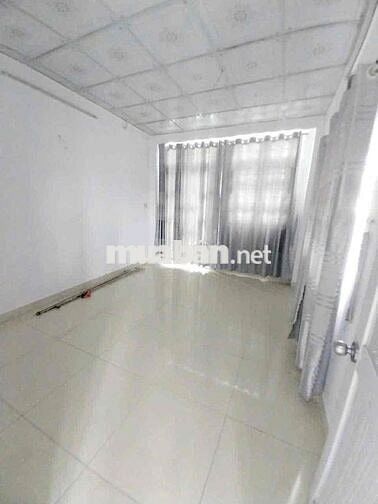 NHÀ GÓC 2 MẶT TIỀN HẺM LÊ VĂN KHƯƠNG