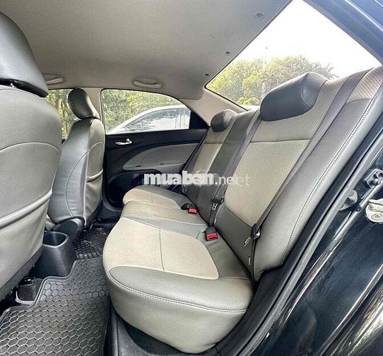 Kia Soluto 2020 MT Số sàn Xăng Đen 5 chỗ