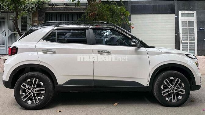 Hyundai Venue 2025 đặc biệt lướt 7.500km