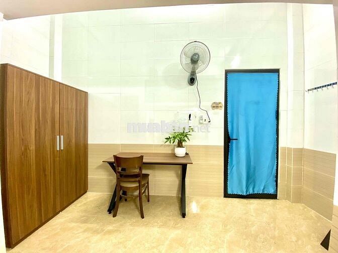Căn Hộ Full Nội Thất có Ban Công Ngay ĐH BKhoa