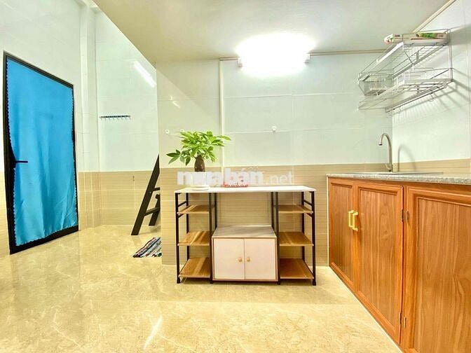 Căn Hộ Full Nội Thất có Ban Công Ngay ĐH BKhoa
