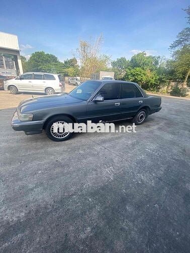 Toyota Cressida Xám Số sàn