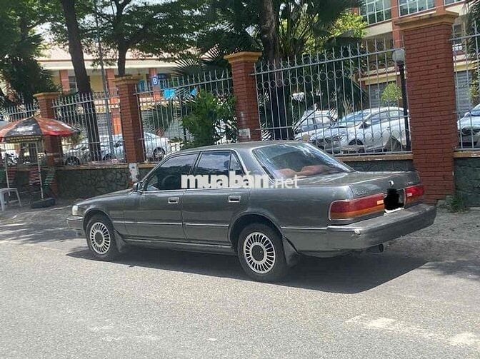 Toyota Cressida Xám Số sàn