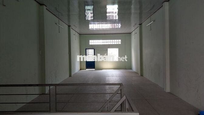 Nhà cho thuê, đường Bình Trị Đông 170m2 Hẻm rộng 8m xe tải vào ra được