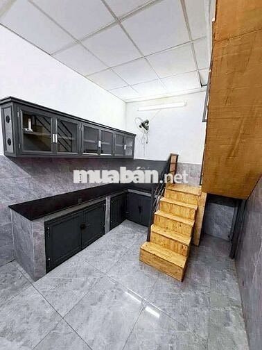 Nhà thuê Vườn Lài. Quận Tân Phú (3pn, 2wc). Hẻm xe hơi. Dtsd 160m2