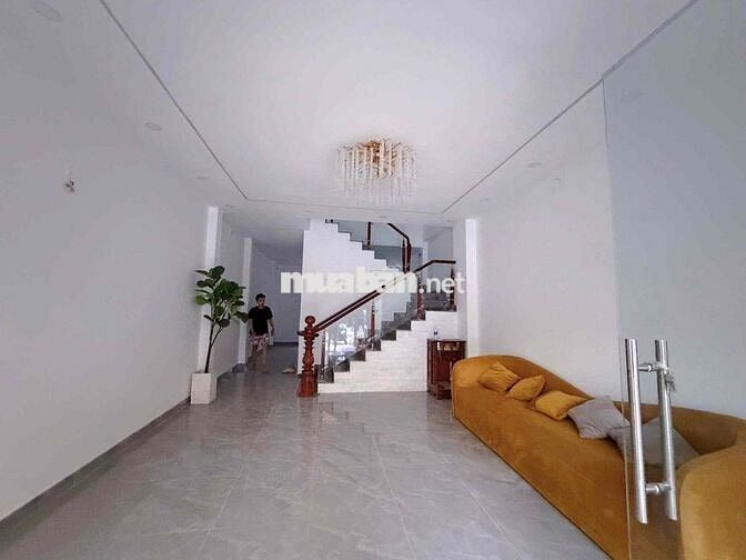 Cho thuê nhà Nguyên Căn Thạnh Xuân 22 vừa ở vừa làm văn phòng