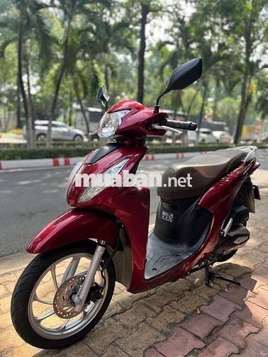 Honda Vision 2024 Cao Cấp màu Đỏ