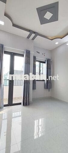 CHỦ KẸT TIỀN. GIẢM  SỐC  400 T . P 14 Q. 8