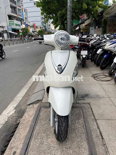 SYM Elizabeth FI 2013 Trắng