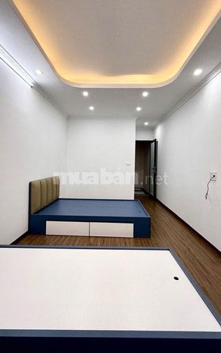 CHỈ HƠN 7 TỶ NHÀ MỚI -THỤY PHƯƠNG – GẦN PHỐ - VÀI PHÚT ĐI BỘ RA CÔNG V