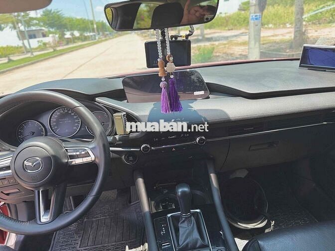 Mazda 3 Luxury 2021 Odo 30k km