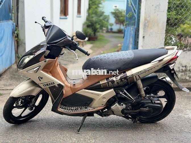 Yamaha Nouvo 4 2011 Nâu 135cc Đã qua sử dụng