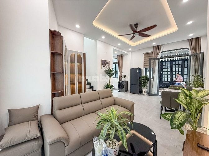 Nhà Mới Vạn Kiếp, 40m2, 2 tầng, 3PN, Tặng Full nội thất, Giá 5.95 tỷ