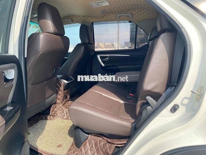 Toyota Fortuner 2.7V AT 2017 68.000km Trắng