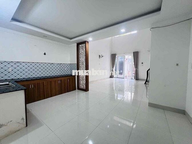 Cho thuê nhà nguyên căn trung tâm phố