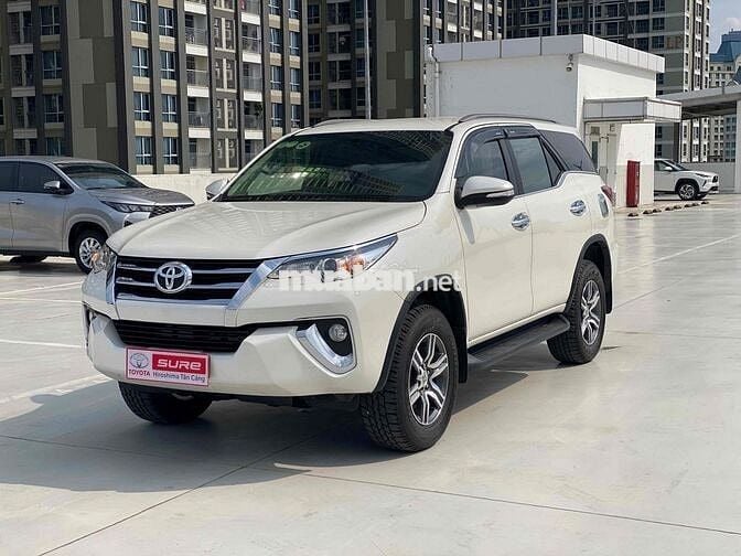 Toyota Fortuner 2.7V AT 2017 68.000km Trắng