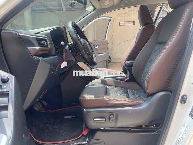 Toyota Innova Cross V 2025, 15.900km(giảm từ 10tr)