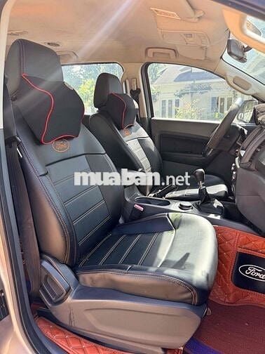 Ford Everest 2017 Số sàn Bạc 7 chỗ Dầu