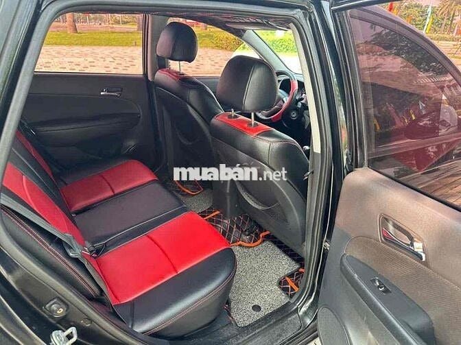 Hyundai i30 CW 2010 Đen
