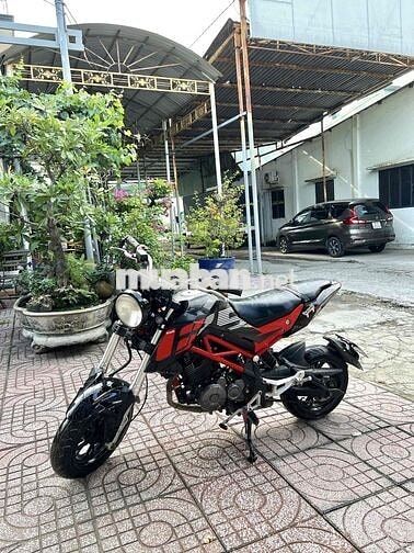 Benelli TNT 125cc Đen, Đỏ